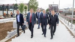 Сергей Надсадин рассказал Юрию Трутневу о благоустройстве набережной реки Рогатки