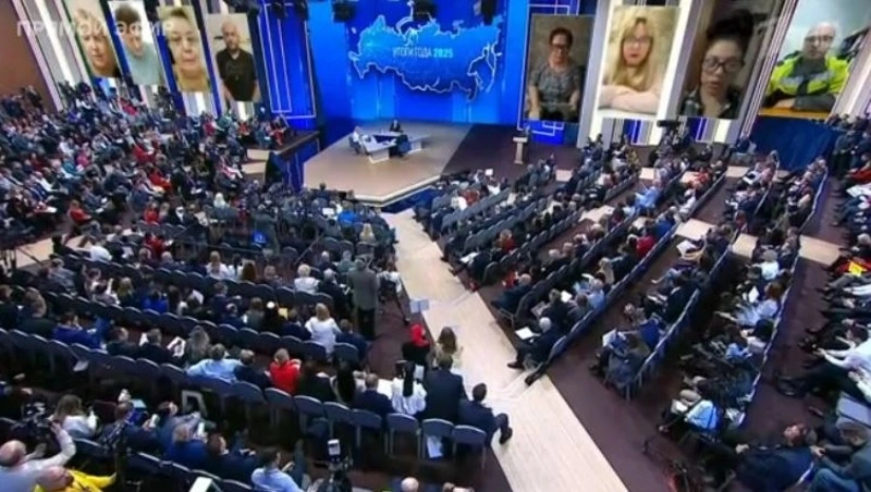 Владимир Путин: «Нужно, чтобы рождение детей стало модным»