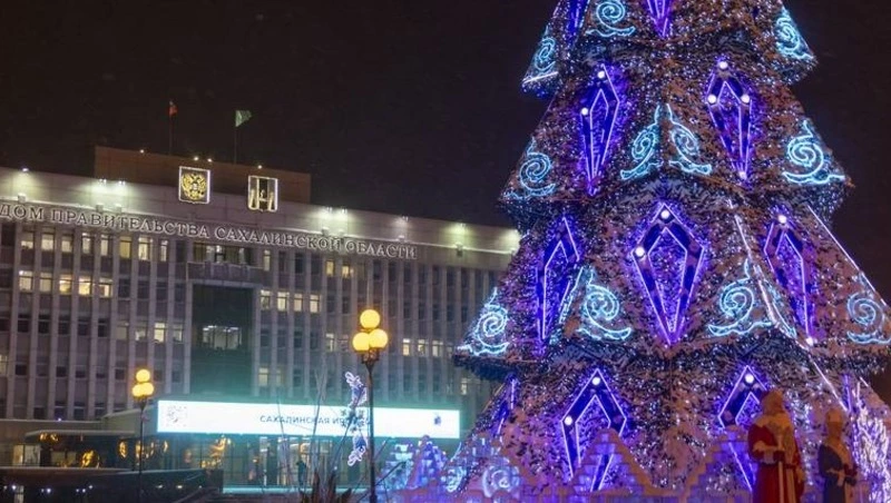 Валерий Лимаренко поздравил сахалинцев и курильчан с Новым годом и Рождеством