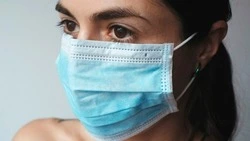 На Сахалине и Курилах постепенно отказываются от медицинских масок    