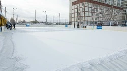 К заливке катков приступили в Южно-Сахалинске