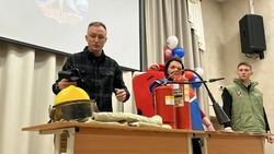 Команда Молодежки Народного Фронта провела занятие по безопасности в гимназии № 1 Южно-Сахалинска 