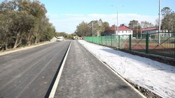 В Луговом появилась новая благоустроенная дорога к двум школам