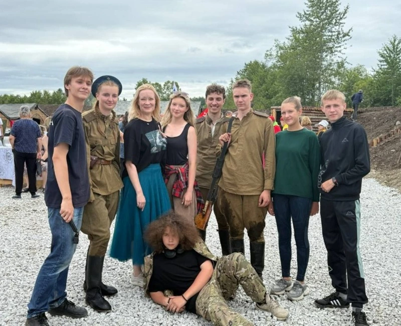 Ученики школы № 8 Южно-Сахалинска сняли игровую картину  «Последний шаг к Победе»