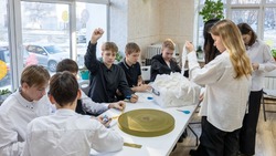 Проект «Своих не бросаем» объединил школьников Южно-Сахалинска