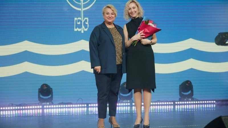 Работников культуры Южно-Сахалинска поздравляют с профессиональным праздником