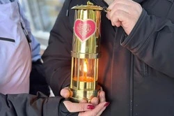 Южносахалинцы рассказали, как доставляли на Сахалин семейный огонь из Москвы
