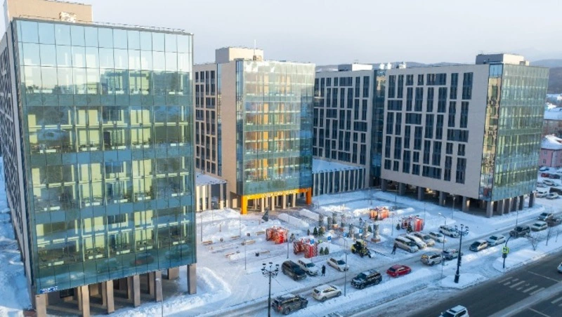 Президент РФ Владимир Путин и губернатор Валерий Лимаренко открыли студгородок кампуса СахалинТех