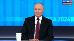 Владимир Путин назвал материнский капитал уникальным изобретением России