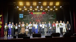 В Южно-Сахалинске вручили медали лучшим выпускникам