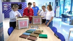 Активисты «Движения первых» передали книги для ребят из новых регионов России