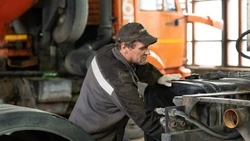 Дорожную технику в Южно-Сахалинске переводят на зимний режим работы