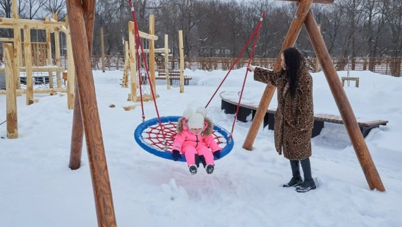 В Южно-Сахалинске продолжают возводить новые скверы и преображать общественные пространства
