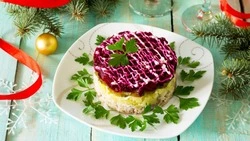5 слоев наслаждения: как приготовить идеальную селедку под шубой + 3 необычных варианта рецепта