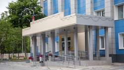 В городском бассейне Южно-Сахалинска начался ремонт несущих конструкций кровли