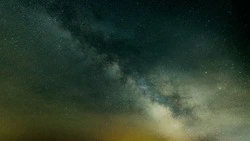 Вдохновение Весов и заразительный оптимизм Стрельцов: гороскоп на 25 ноября 2024 года