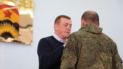 Губернатор Валерий Лимаренко встретился с сахалинскими бойцами, которые участвуют в СВО