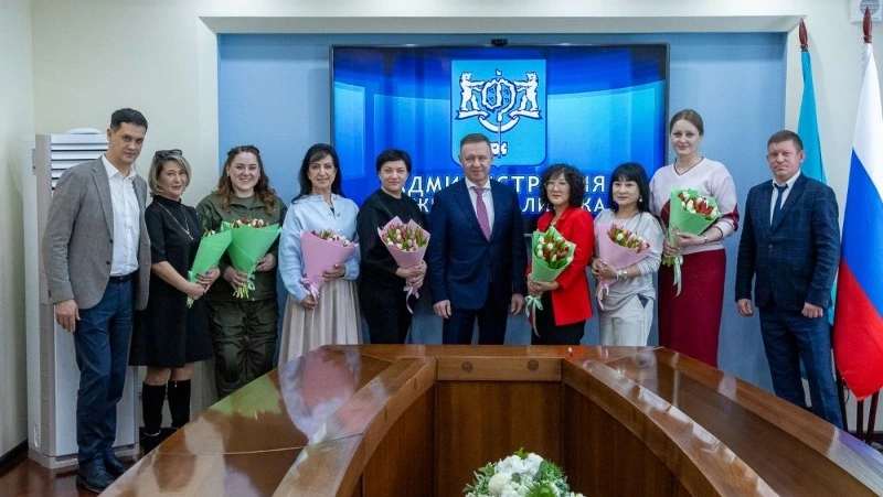 Мэр Южно-Сахалинска встретился с представительницами общественных организаций