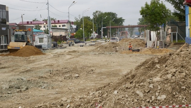 В Южно-Сахалинске завершается ремонт проспекта Победы от улиц Ленина до Крюкова