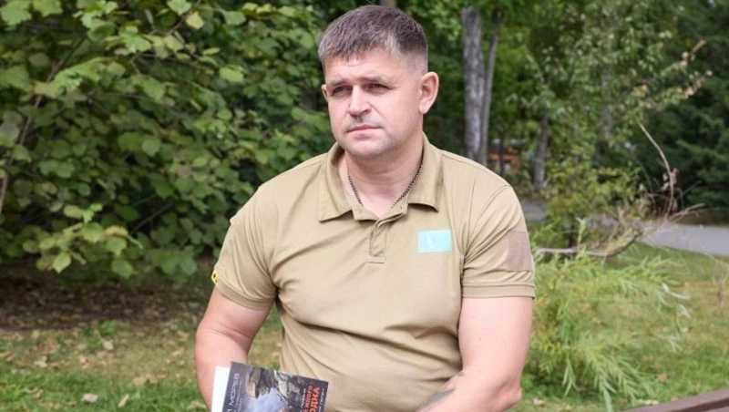 Сахалинский поэт и ветеран военной службы Сергей Морев: «То, что пишет рука, ей диктует душа»