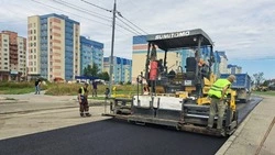 Дорожные работы в Южно-Сахалинске продолжаются: объем ремонта за лето превысил 53 тысячи «квадратов»
