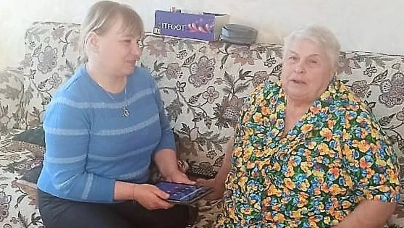 Социальные работники найдут время для разговоров с пенсионерами Сахалина