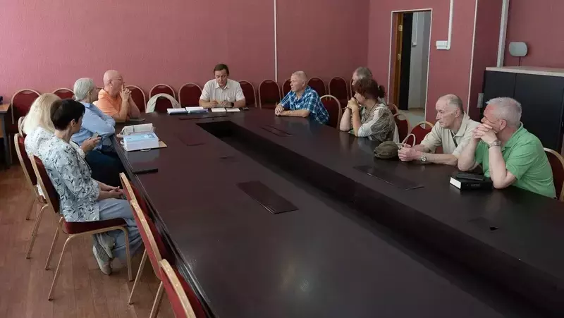 Сахалинских писателей переаттестуют в Москве