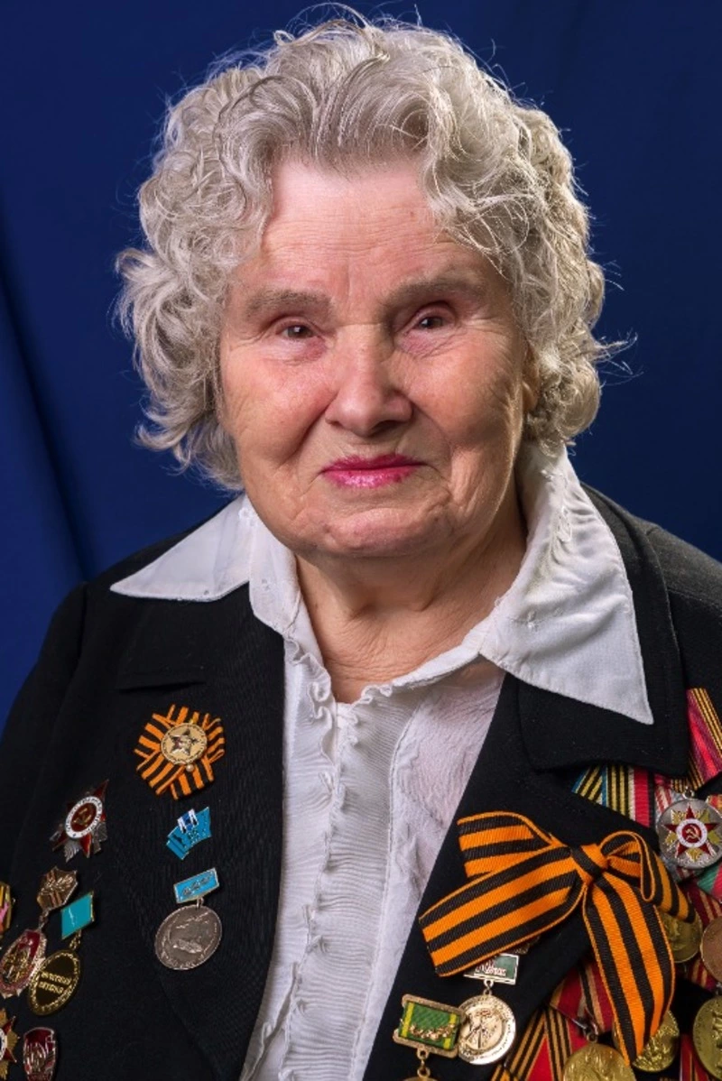 Одной из улиц в планировочном районе Луговое присвоено имя Декабрины Пушкаревой