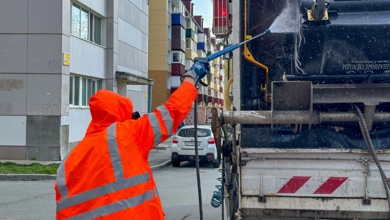 В Южно-Сахалинске приведут в порядок больше тысячи мусорных контейнеров