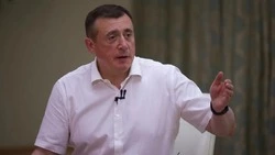 Одна из основных тем прямой линии губернатора Валерия Лимаренко - островные дороги
