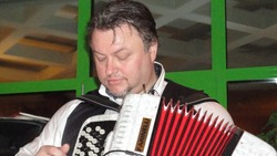 Украинский музыкант переехал на Сахалин  и подарил острову гимн в стиле шансон