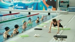 Аквааэробика для будущих мам: в Южно-Сахалинске продолжают проводить бесплатные занятия