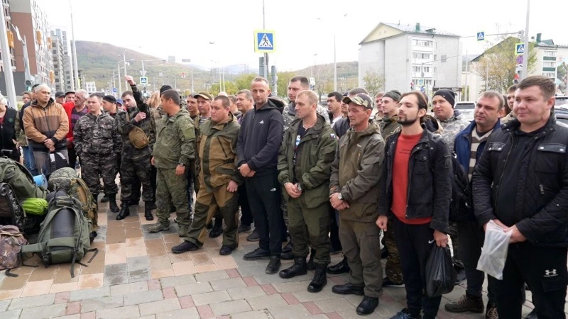 В Южно-Сахалинске провожают добровольцев на выполнение задач СВО