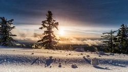 Морозы на Сахалине, циклоны на Курилах: прогноз погоды на неделю 