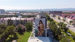 Год красочных муралов: городская среда Южно-Сахалинска вышла на новый уровень