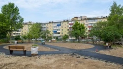 Завершается благоустройство общественного пространства в 9-м микрорайоне Южно-Сахалинска