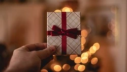 ТОП-30 идей, что подарить мужчине на 23 февраля