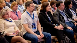 «Хаматовой нет места в России»: на семинаре ДФО обсудили сбежавших деятелей культуры