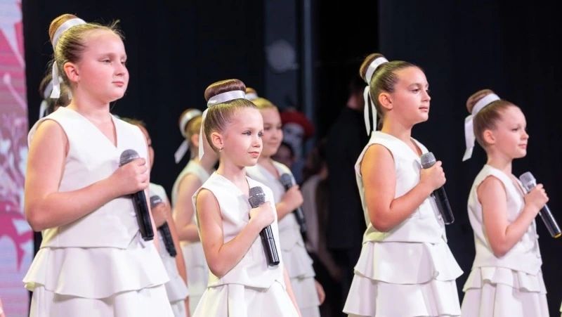 Южно-Сахалинск отмечает День матери - праздник любви и ответственности