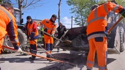 Новому стандарту качества ямочного ремонта обучаются сахалинские подрядчики