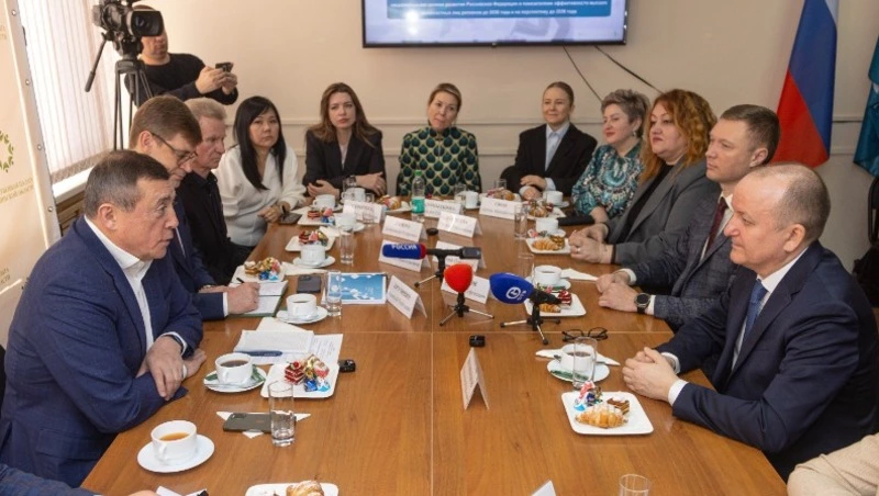 Глава региона и общественники поговорили о качестве жизни на Сахалине