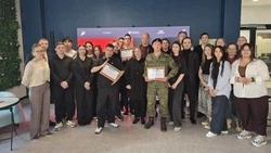 Зампред избиркома и профессор СахГУ стали жюри дебатов студентов в центре «Айхор»