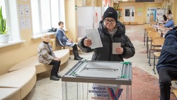 Южносахалинцы активно участвуют в заключительном дне выборов президента Российской Федерации