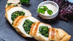 C таким ужином вы точно похудеете: рецепт куриного рулета