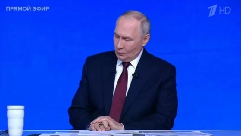 Владимира Путина спросили, почему цены в магазинах растут, а зарплаты нет