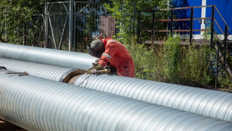 300 метров тепловых сетей меняют в 11-м микрорайоне