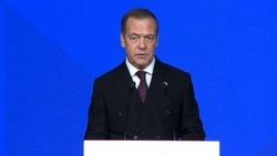 Дмитрий Медведев рассказал о развитии России, роли бизнеса и технологическом суверенитете