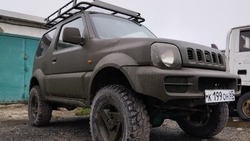 Южно-сахалинские автомастера восстанавливают старые машины и отправляют их на фронт