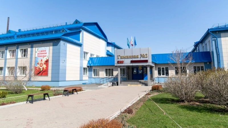 Волонтеры помогли  учащимся гимназии № 2 Южно-Сахалинска проголосовать за скверы