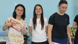 Выпускница СахГУ Анастасия Ким рассказала о своем педагогическом старте